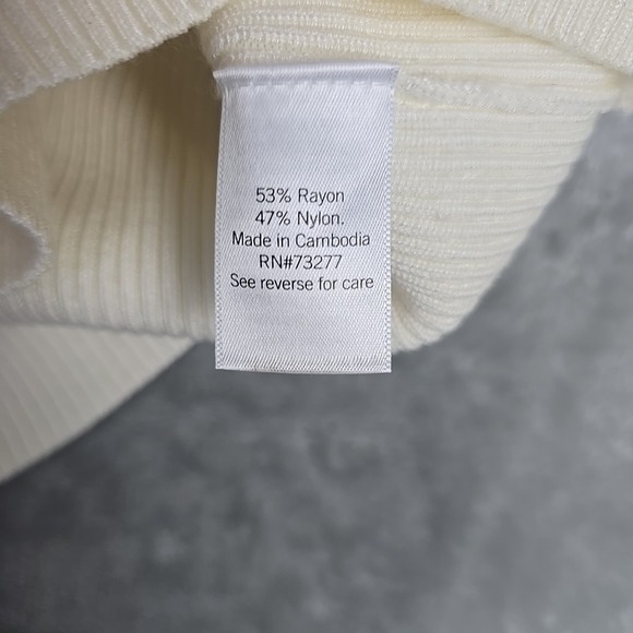 Nine West Fitted Rib Knit Cardigan Sweater XL Cream Clean Girl Preppy - Picture 6 of 7